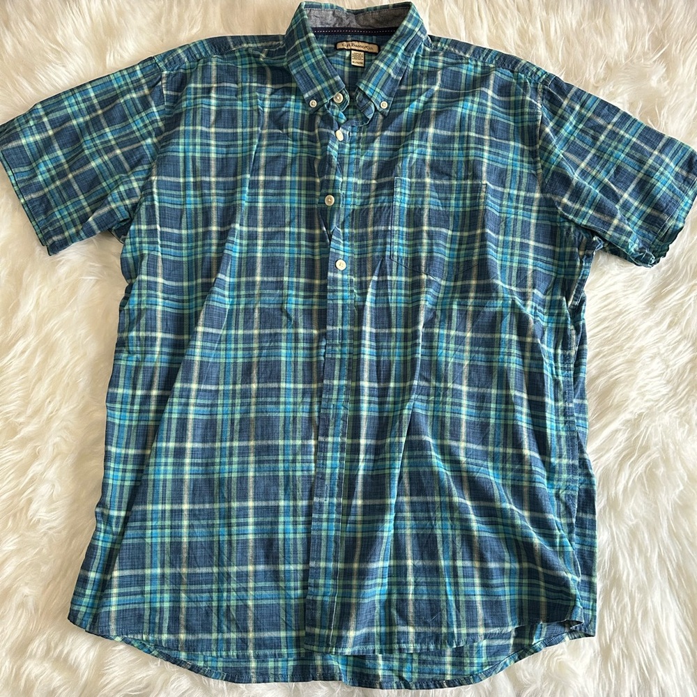 G h bass and co men’s short sleeved teal /blue /tan plaid shirt size XL